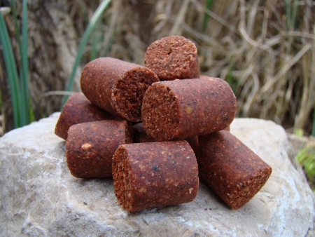 Chytací měkčené pelety 1 kg Oliheň