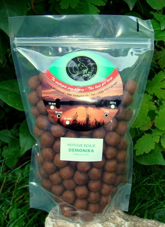 Boilie Démonika 1 kg (oliheň/chilli)